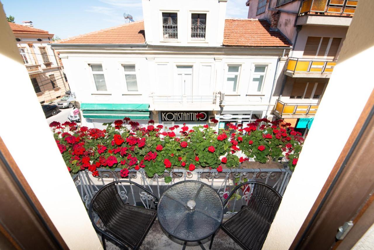 Stone Bridge Apartments Битола Экстерьер фото